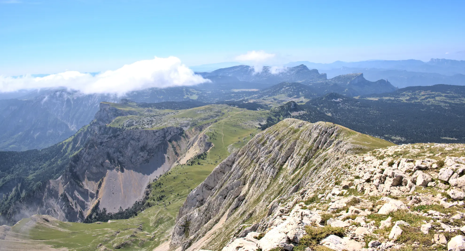 Vista panoramica dal Grand Veymont: Vercors, Trièves e Alpi